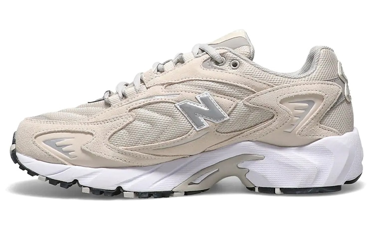New Balance 725 Cream