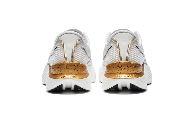 Saucony Endorphin Pro 3 White Gold — фото 3