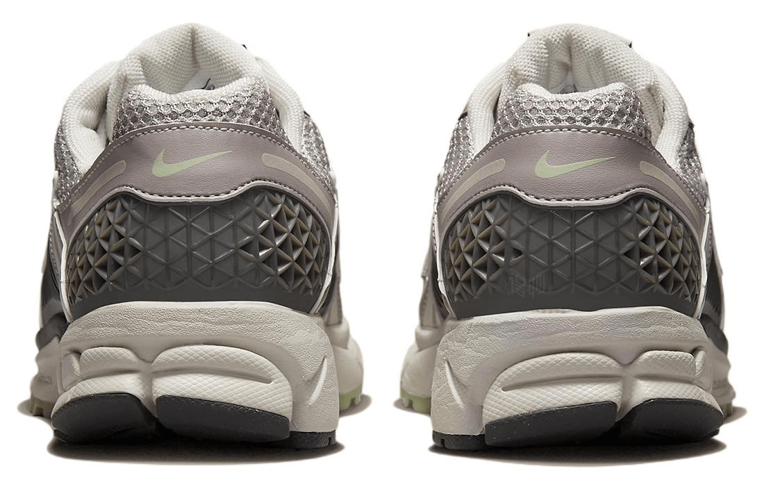 Nike Air Zoom Vomero 5 Grey Black — фото 3