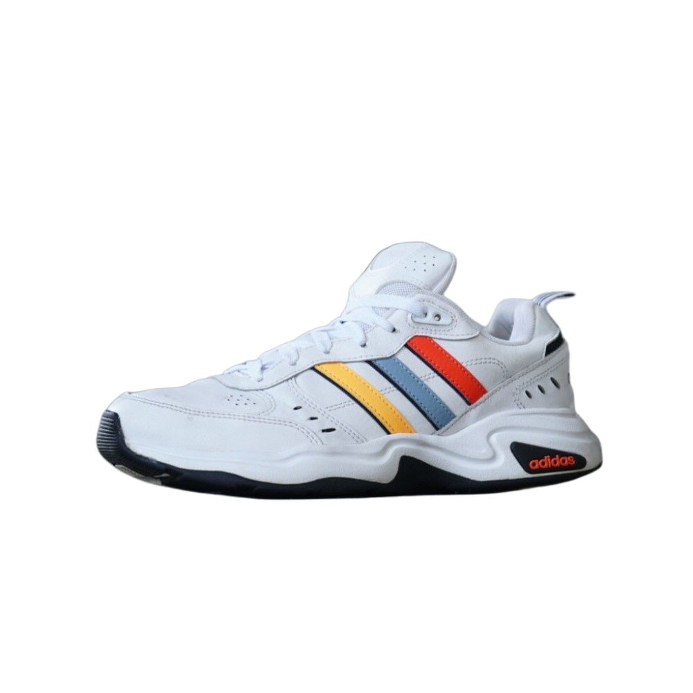 adidas neo Strutter