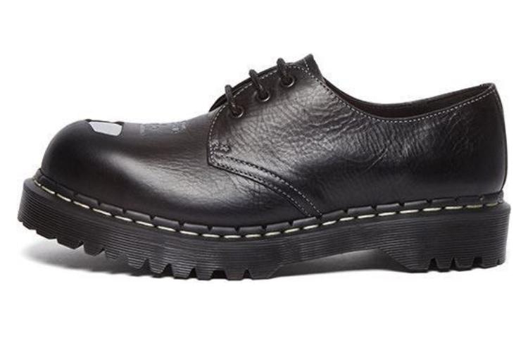 DR.MARTENS Dr. Martens