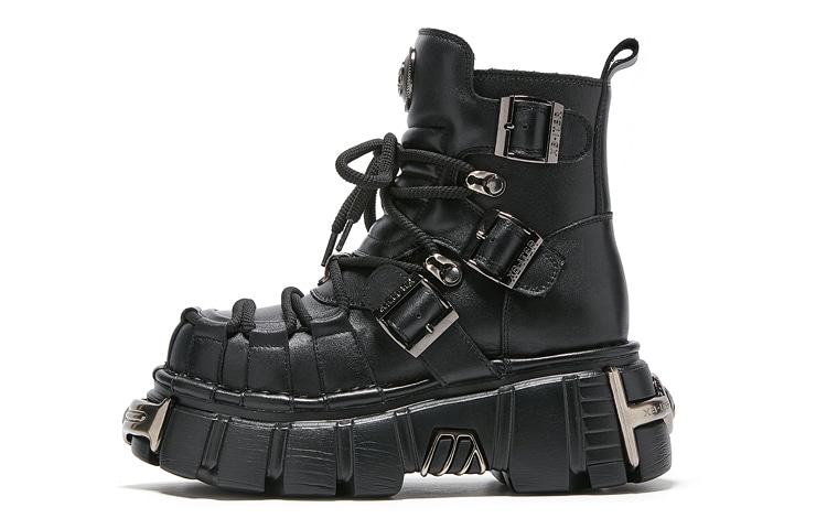 XB-ITER Martin Boots Black