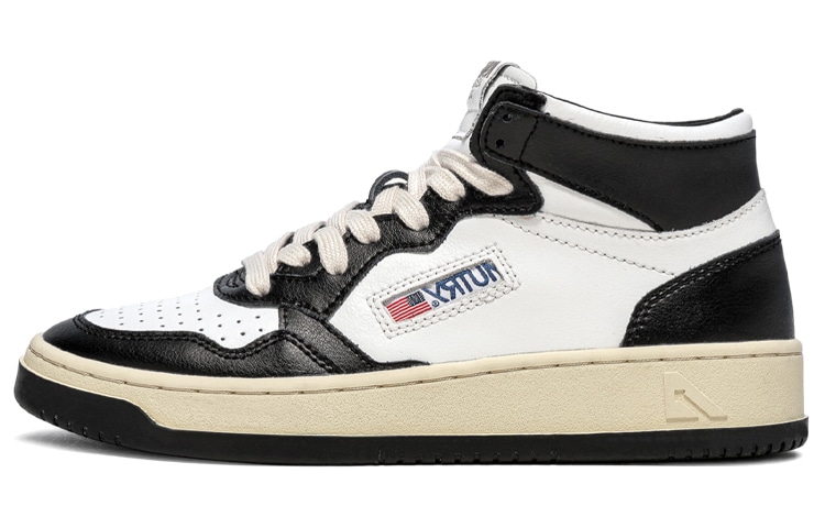 Кроссовки Autry Fashion Sneakers Women's Black White