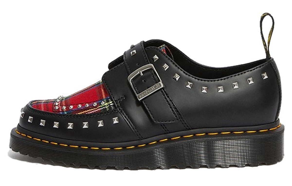 DR.MARTENS Dr. Martens