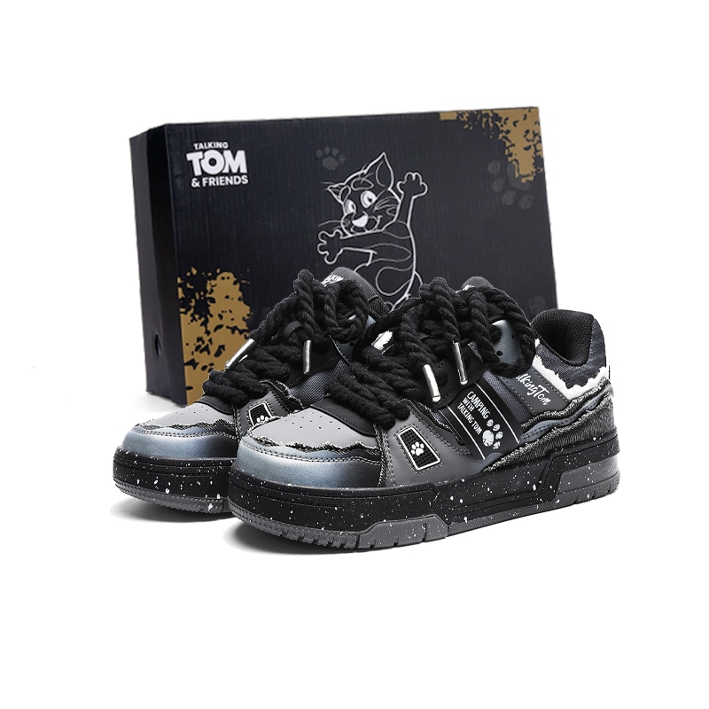 TALKING TOM