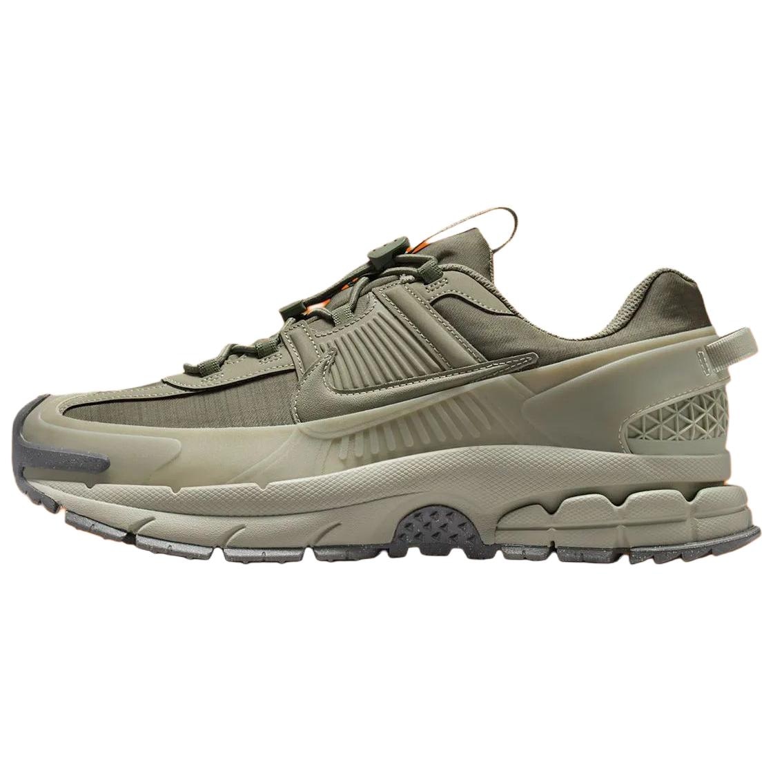 Nike Zoom Vomero 5 Roam