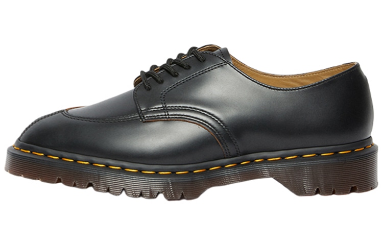 DR.MARTENS Dr. Martens