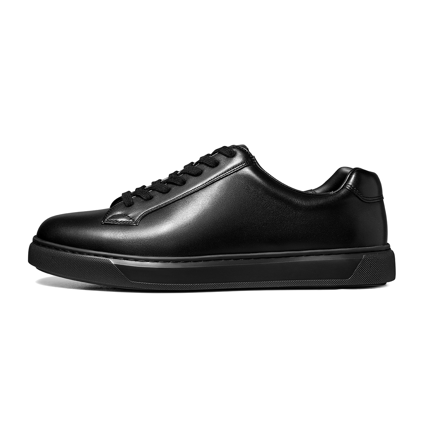 Thom Wills Classic Low-Top Sneakers Black