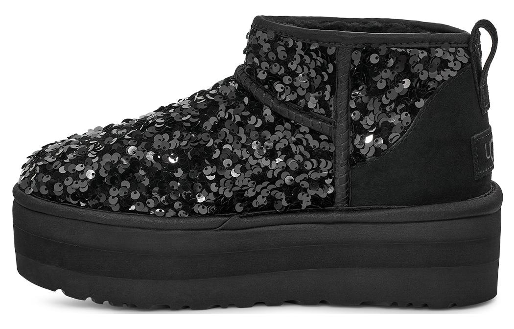 UGG Classic Short Black