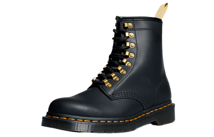 Dr.Martens Dr. Martens — фото 1