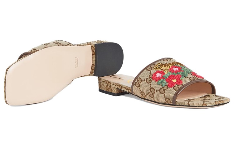Gucci Tiger Embroidered Slides Beige — фото 5