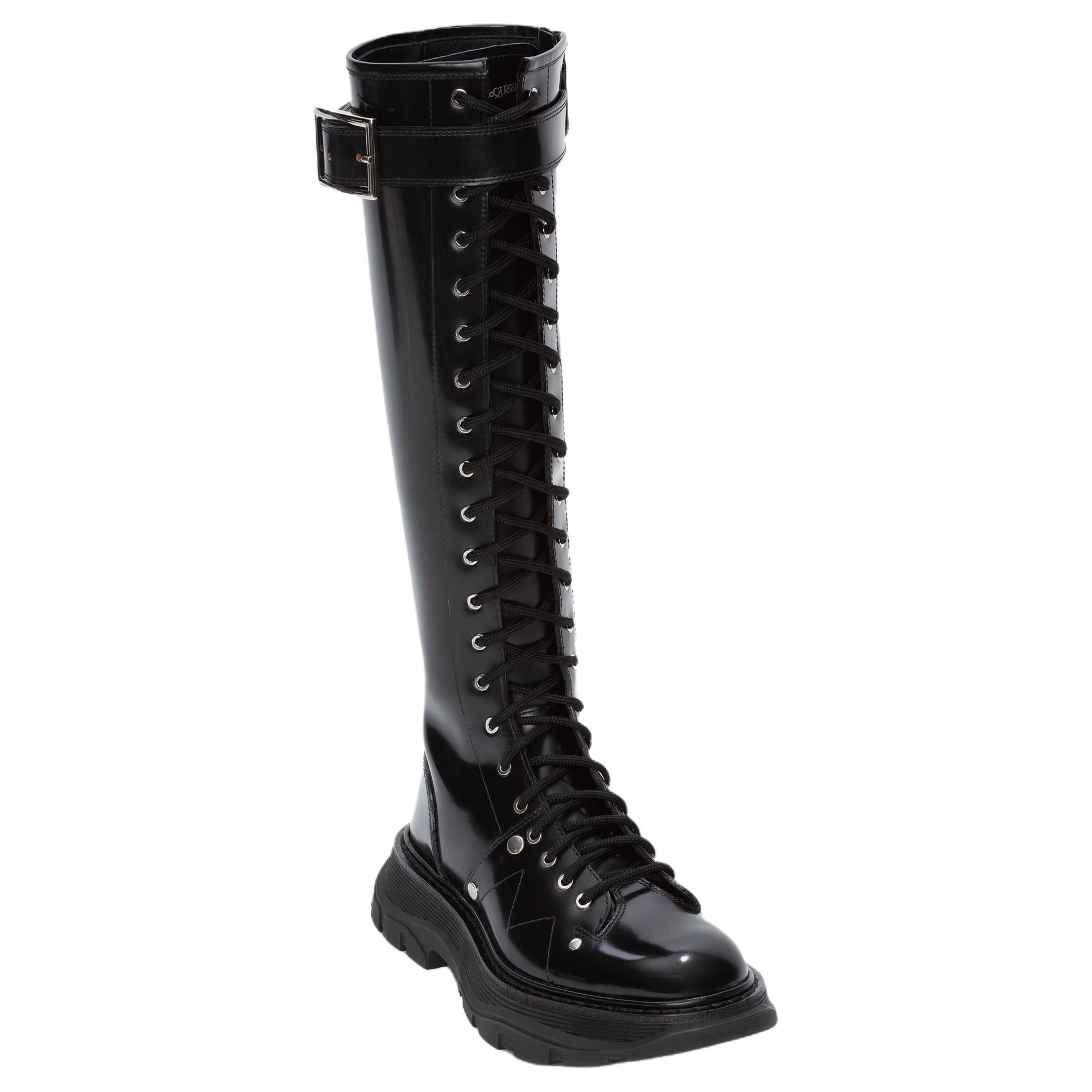Alexander McQueen Tread High Boots Black — фото 2