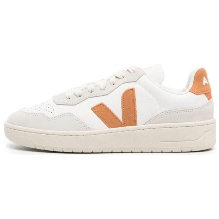 Кроссовки VEJA