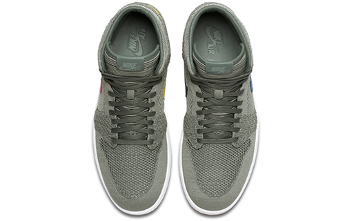 Jordan Air Jordan 1 Retro High Flyknit Clay Green logo GS — фото 5