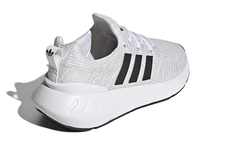 adidas originals Swift Run 22 J — фото 5