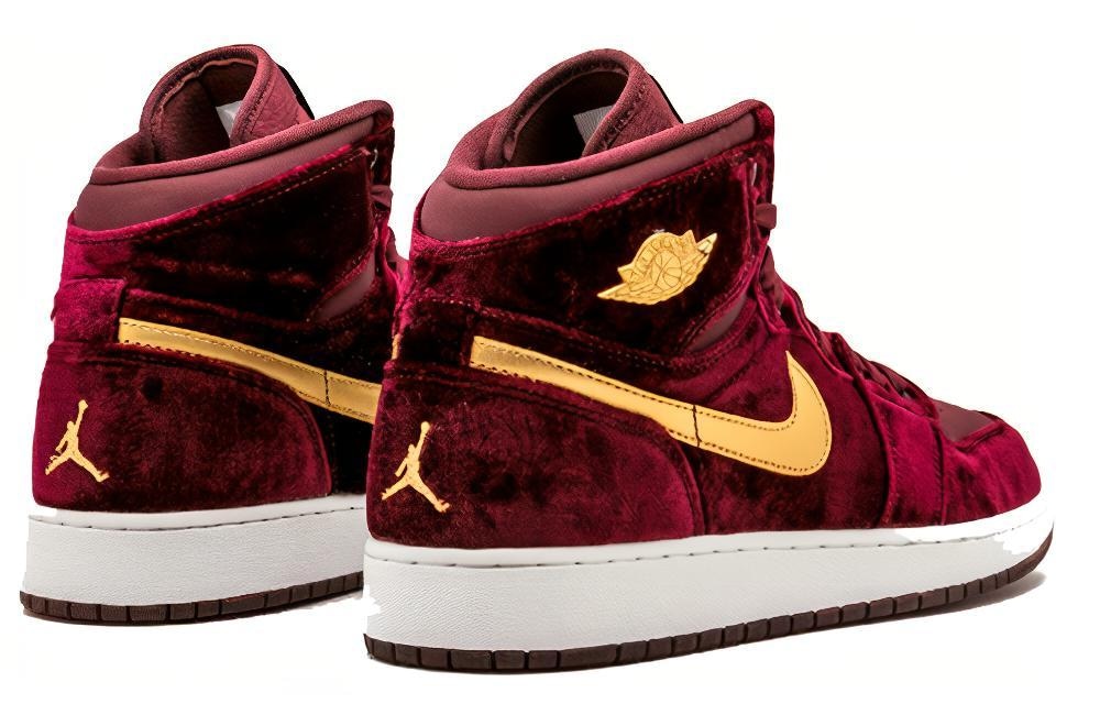 Jordan Air Jordan 1 Ret Hi PREM HC GG VELVET GS — фото 4