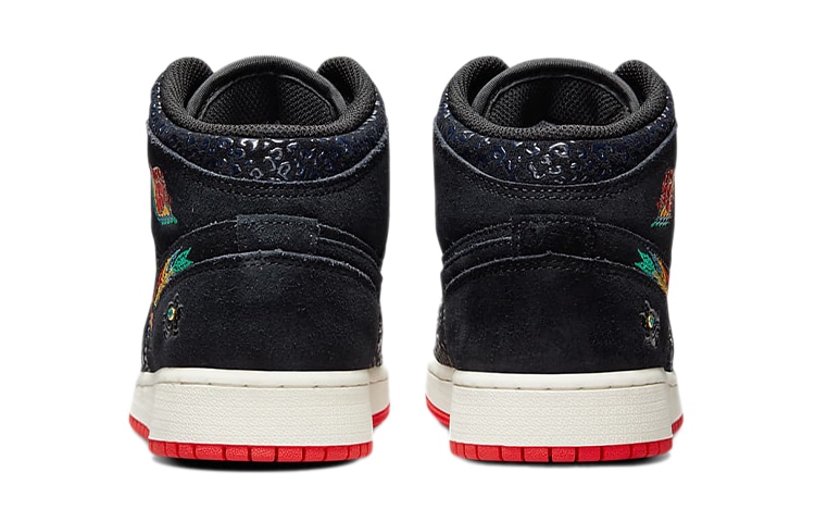 Jordan Air Jordan 1 Mid SE "Siempre Familia" GS — фото 5