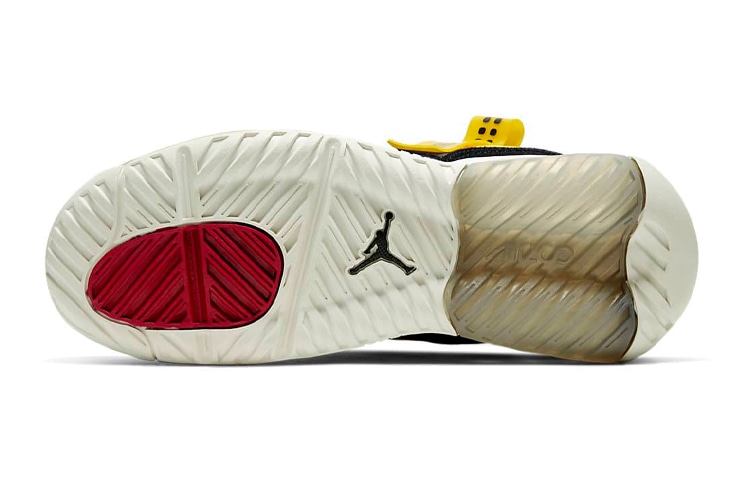Jordan MA2 University Gold GS — фото 7