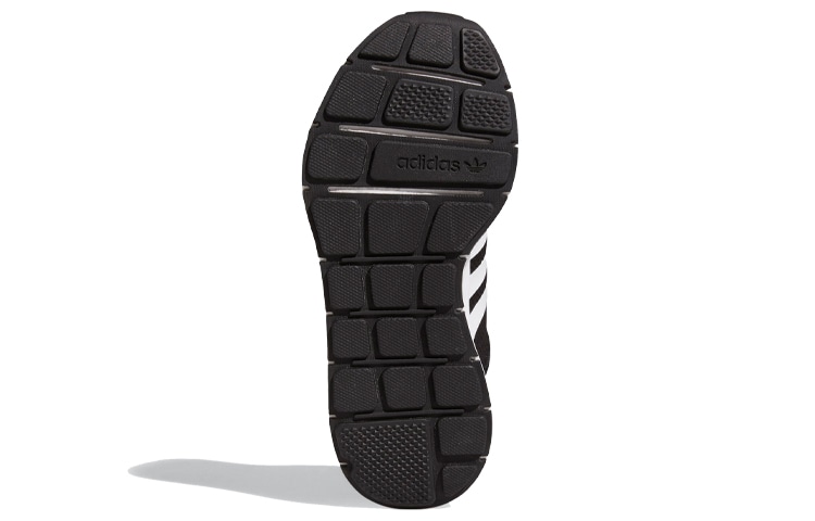 adidas originals Swift Run X — фото 7