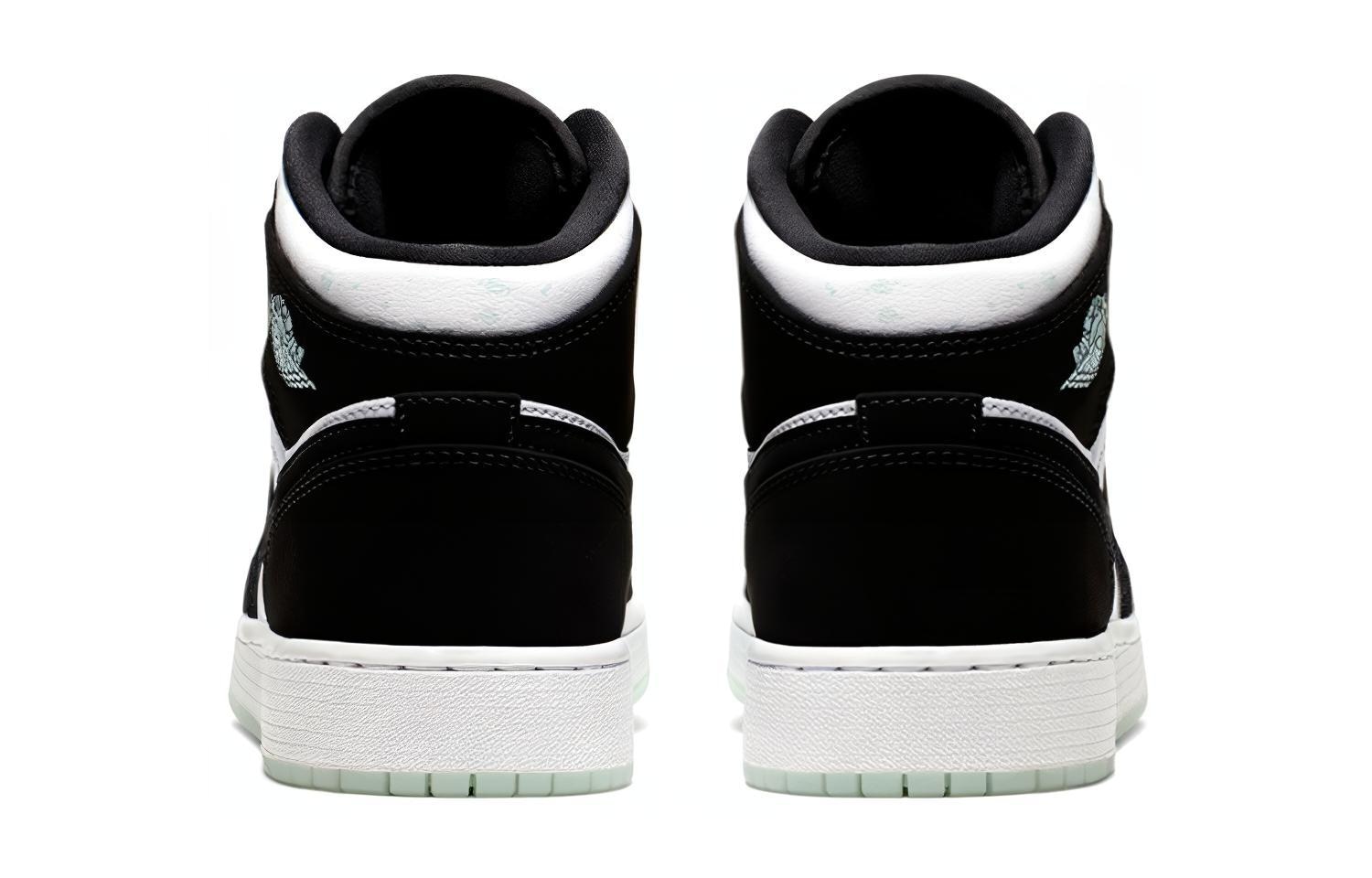 Jordan Air Jordan 1 Mid SE GS — фото 8