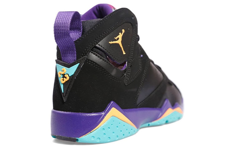 Jordan Air Jordan 7 Retro Lola Bunny GS 2014 — фото 5