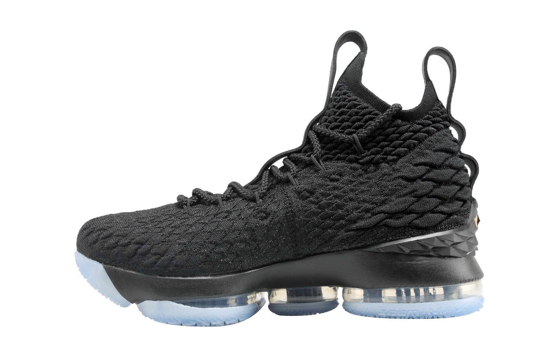 Nike Lebron 15