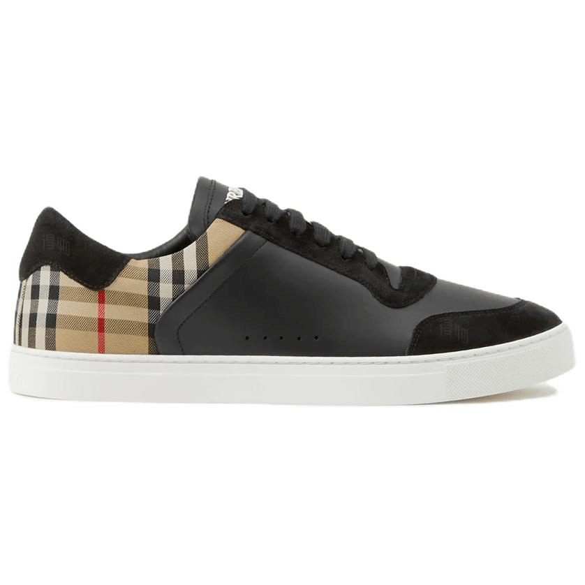 Burberry Round Toe Low Lace-Up Sneakers Black — фото 1