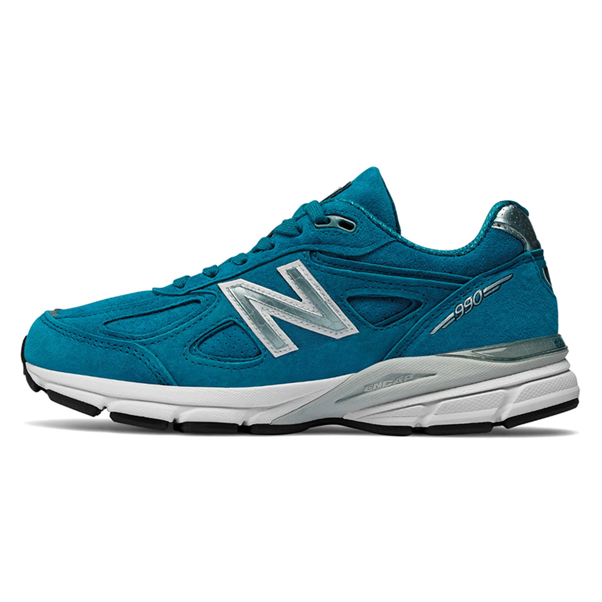 New Balance 990 V4