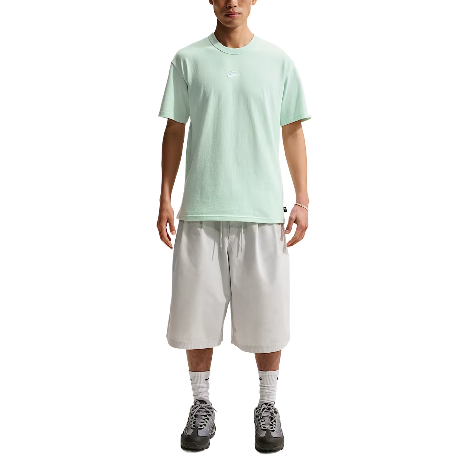 Футболка Nike Sportswear Premium Essentials T