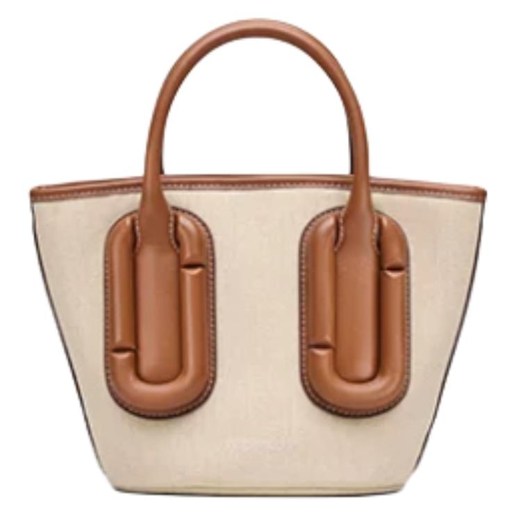 MARC JACOBS logo
