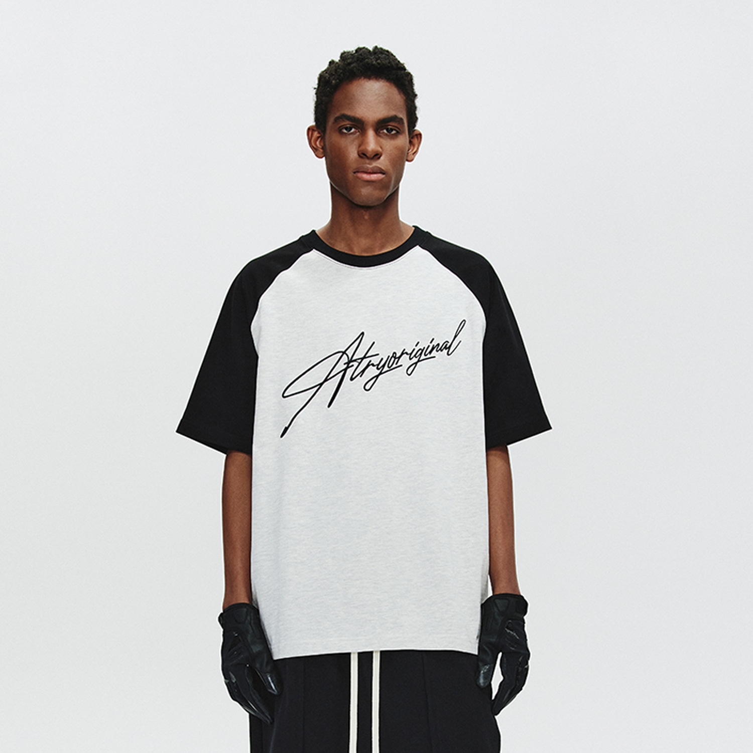 Atry Logo Series Retro Raglan Tee — фото 4