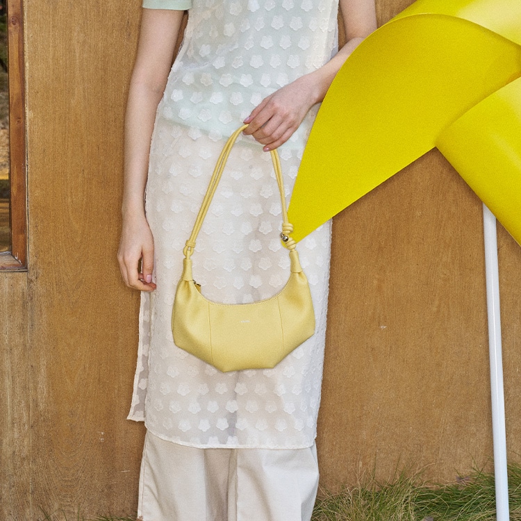 Muva Small Calf Horn Bag — фото 6