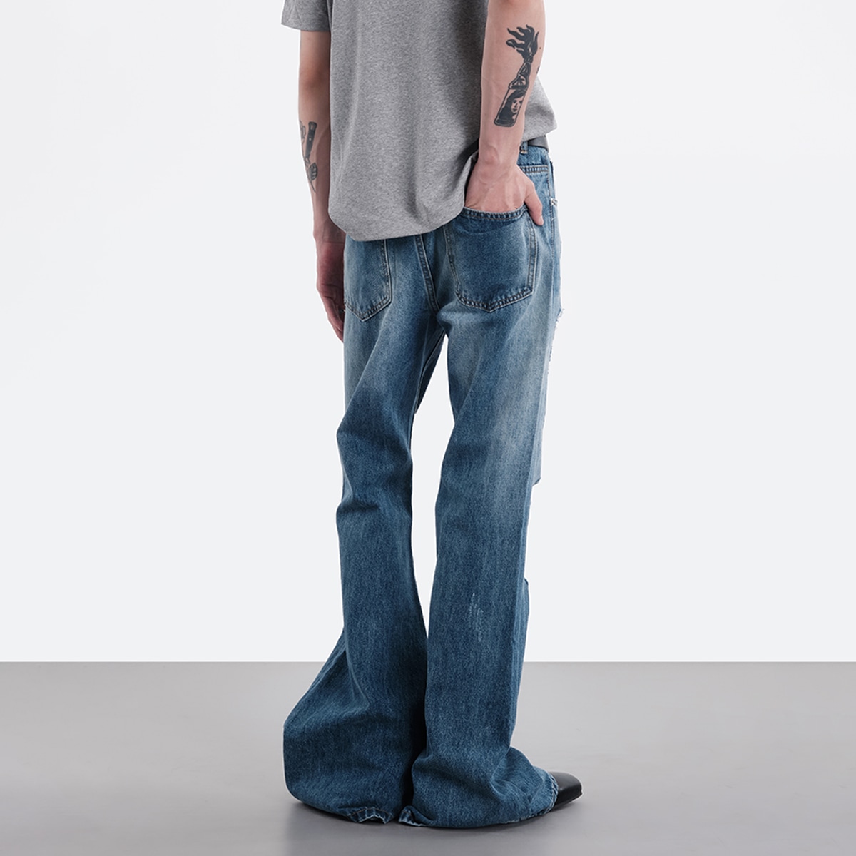 Coolalpaca Vintage Washed Distressed Jeans — фото 4