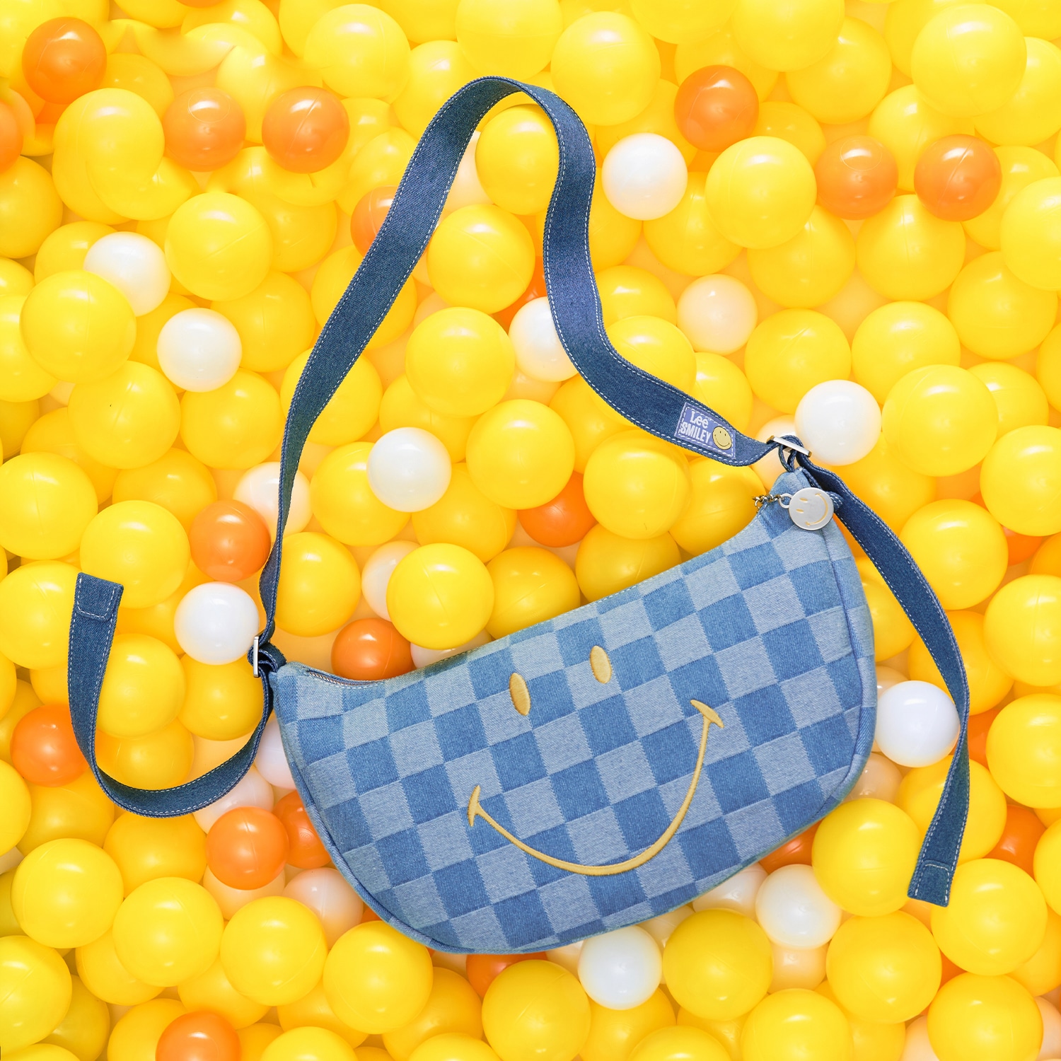 Lee x Smiley Checkered Tote Bag Blue — фото 9