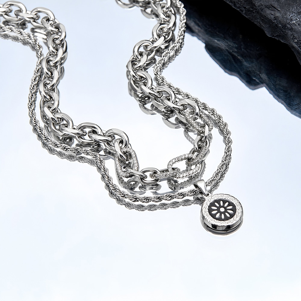 Enfantin Totem Pendant Necklace — фото 4