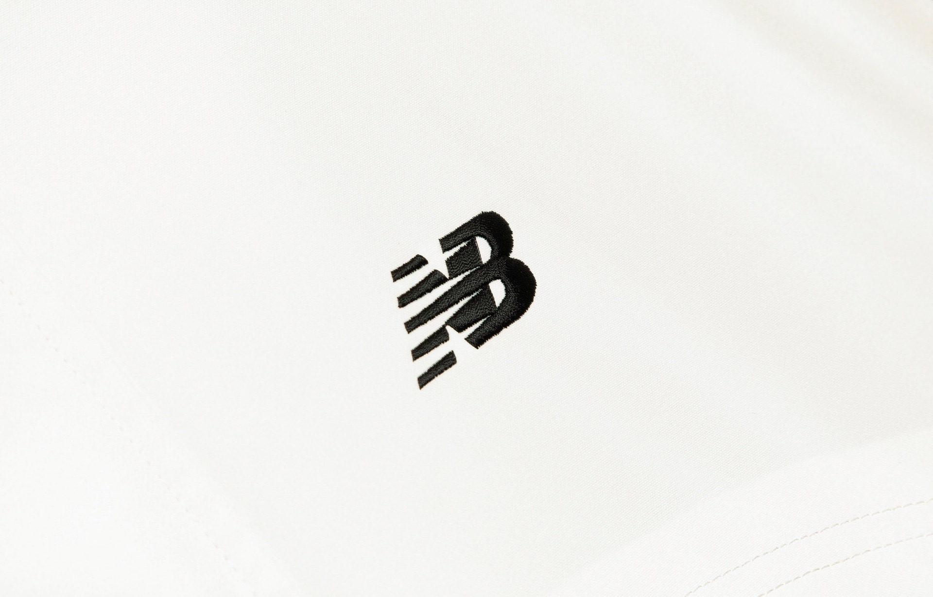 New Balance Одежда (Арт. NAE31141-BK) — фото 3