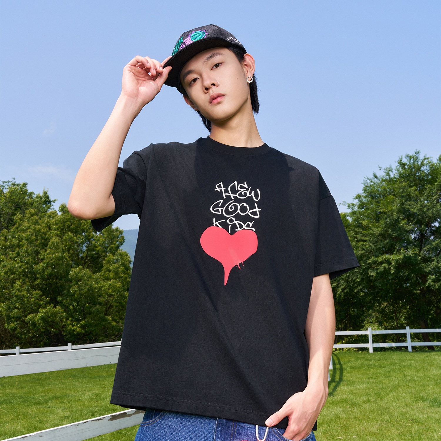 Afgk 24SS Valentine's Day Heart Graffiti Tee — фото 8