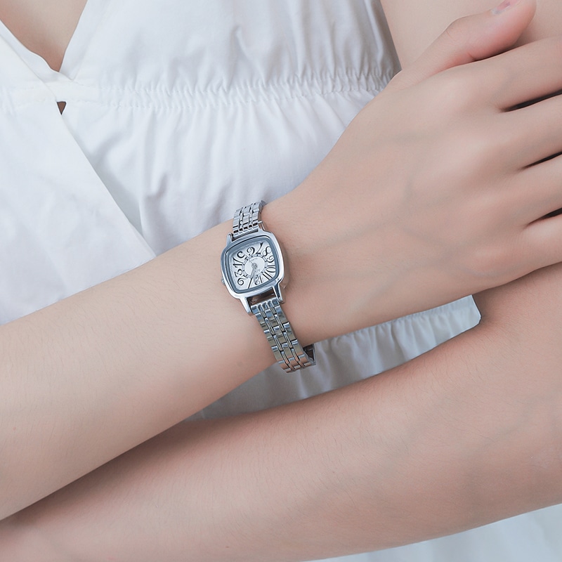 Aivn Fashion Quartz Silver Dial — фото 1