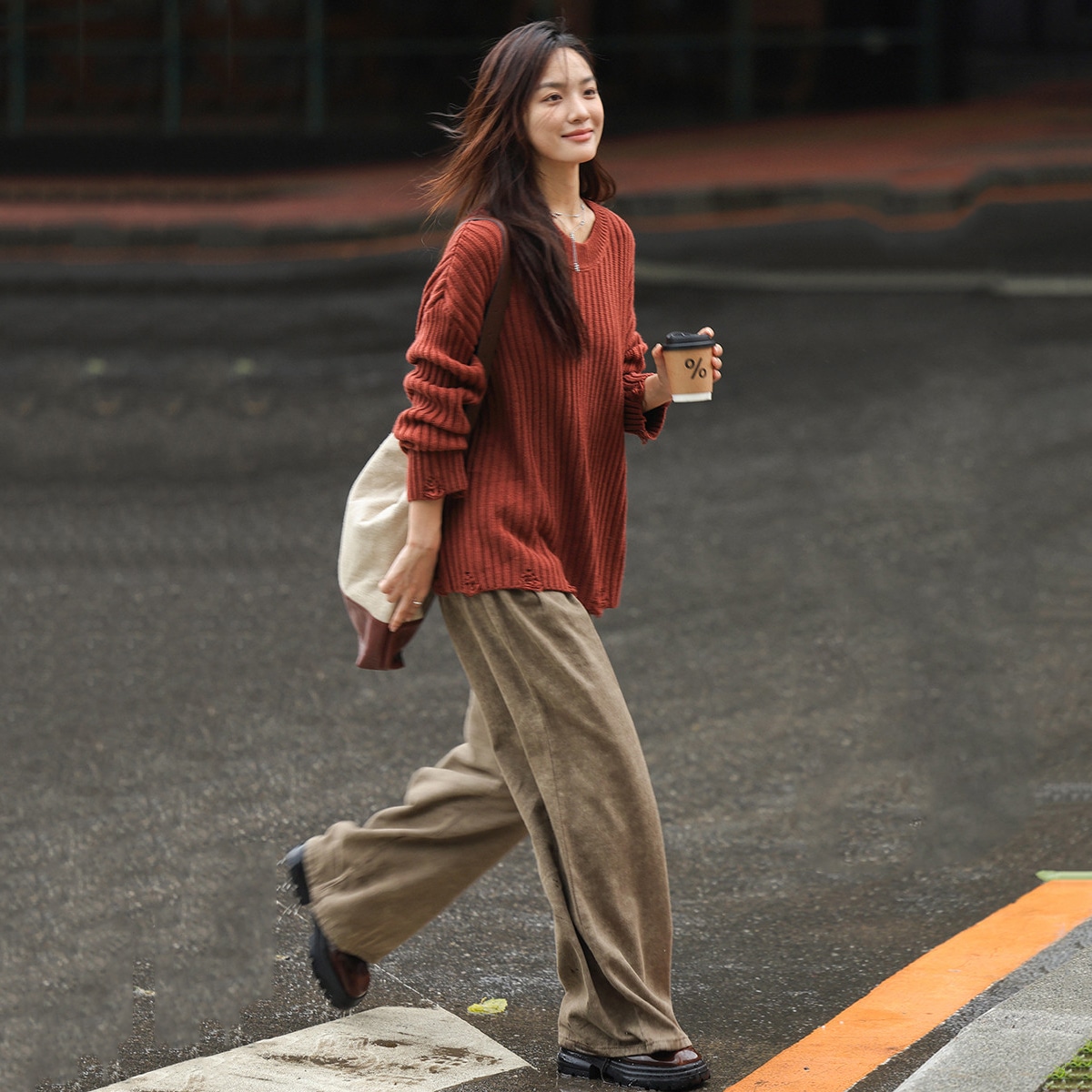 Dme 【dme】 复古时髦休闲宽松圆领百搭长袖针织衫 女款 — фото 3