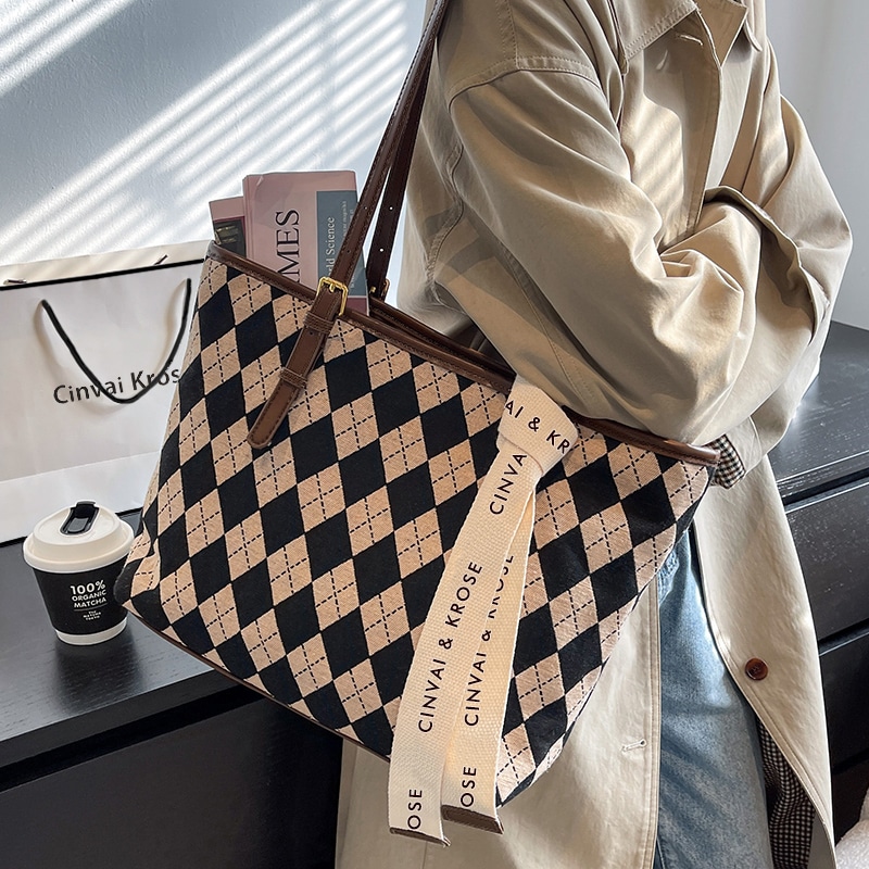 Cinvaikrose pvc Tote — фото 6