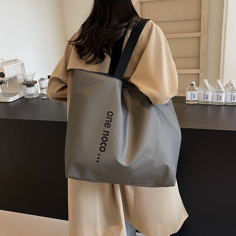 Ouzihuang Nylon Tote Bag — фото 5