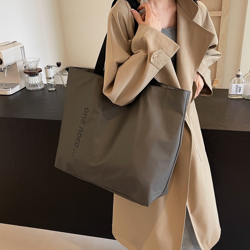 Ouzihuang Nylon Tote Bag — фото 6