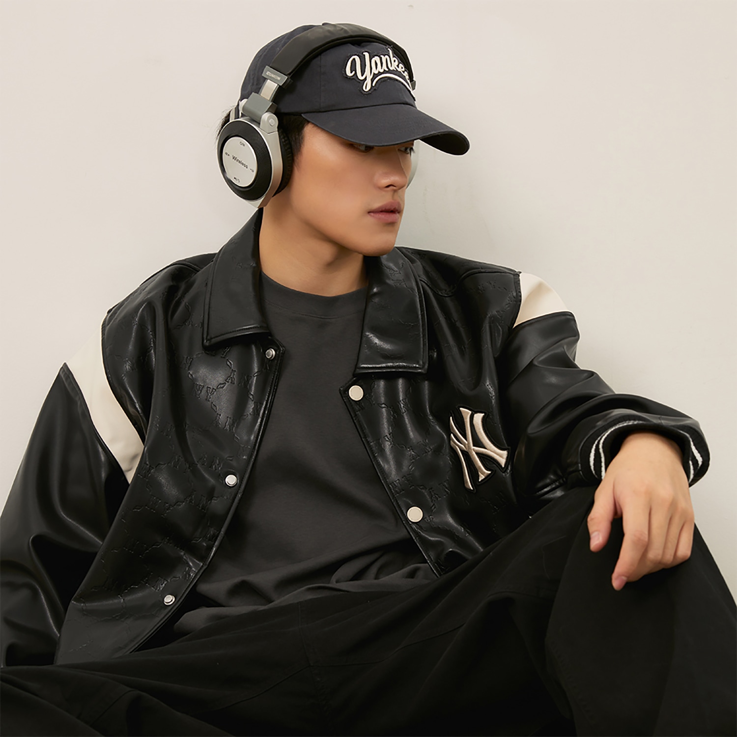 MLB Monogram Embo Dia Jacket — фото 3