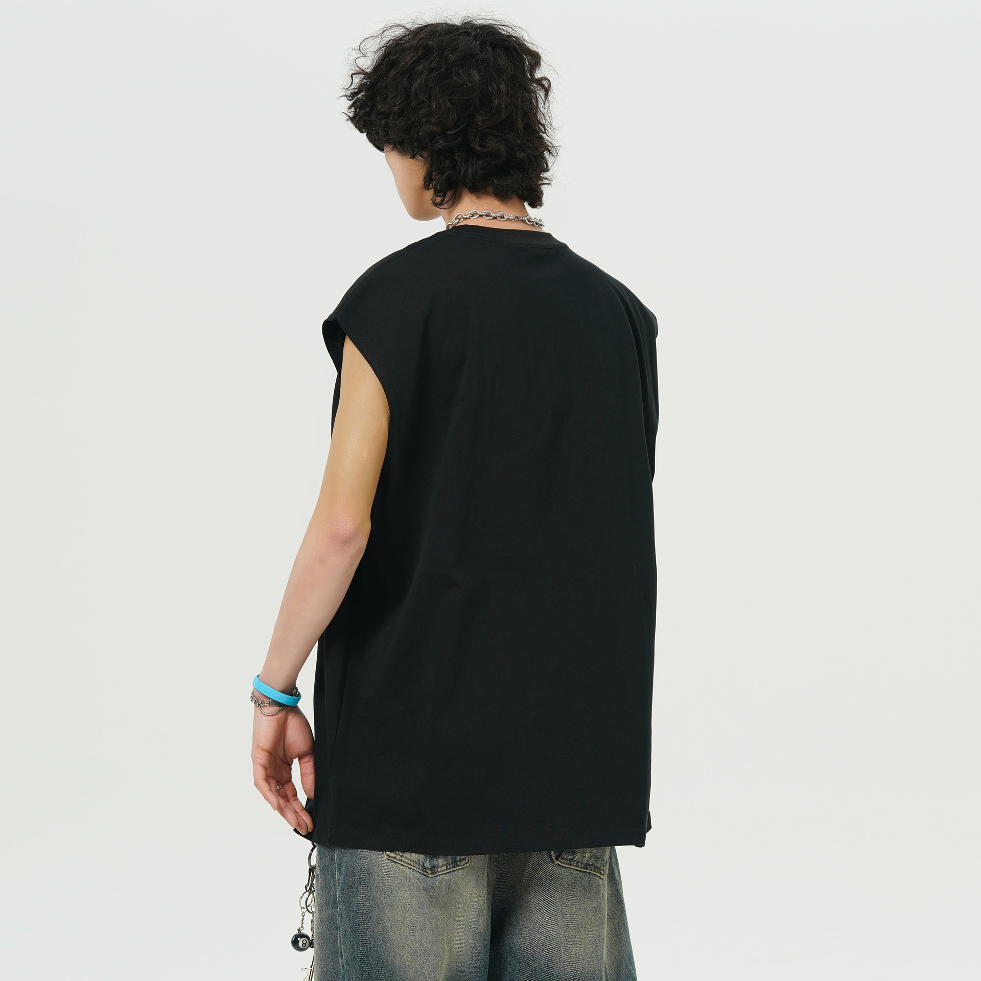 Unthemed Sleeveless Logo Vest — фото 4