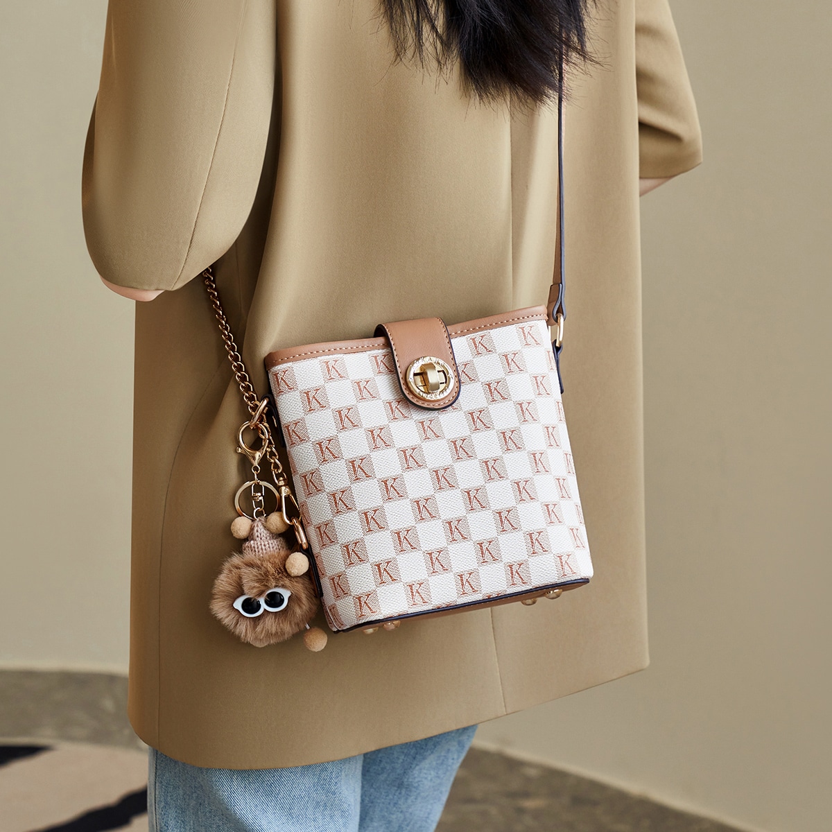 Aokang Vintage PVC Bucket Bag — фото 10