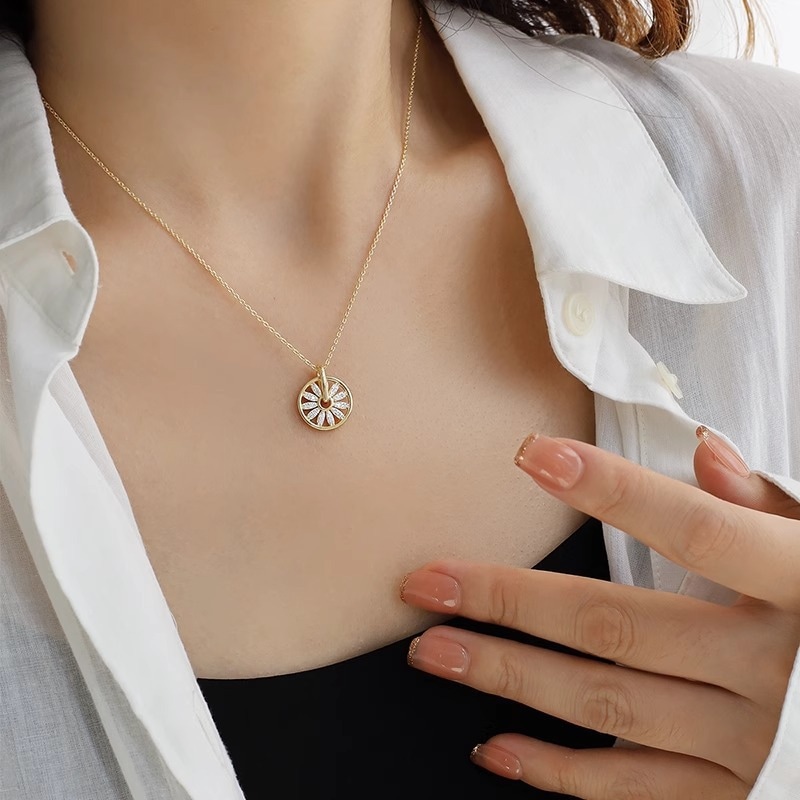 King Of Bling Pinwheel Necklace — фото 5