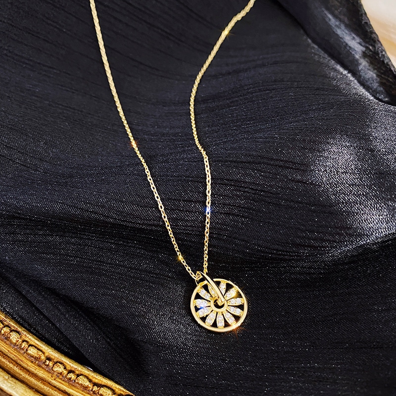 King Of Bling Pinwheel Necklace — фото 2