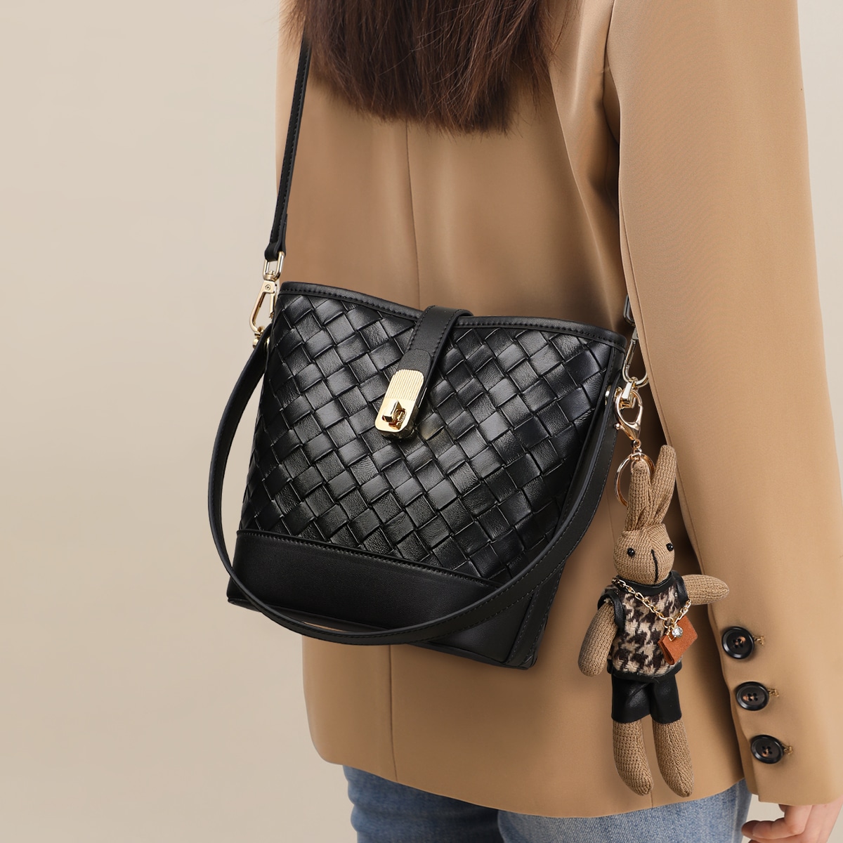 Comely Bucket Bag Black — фото 2