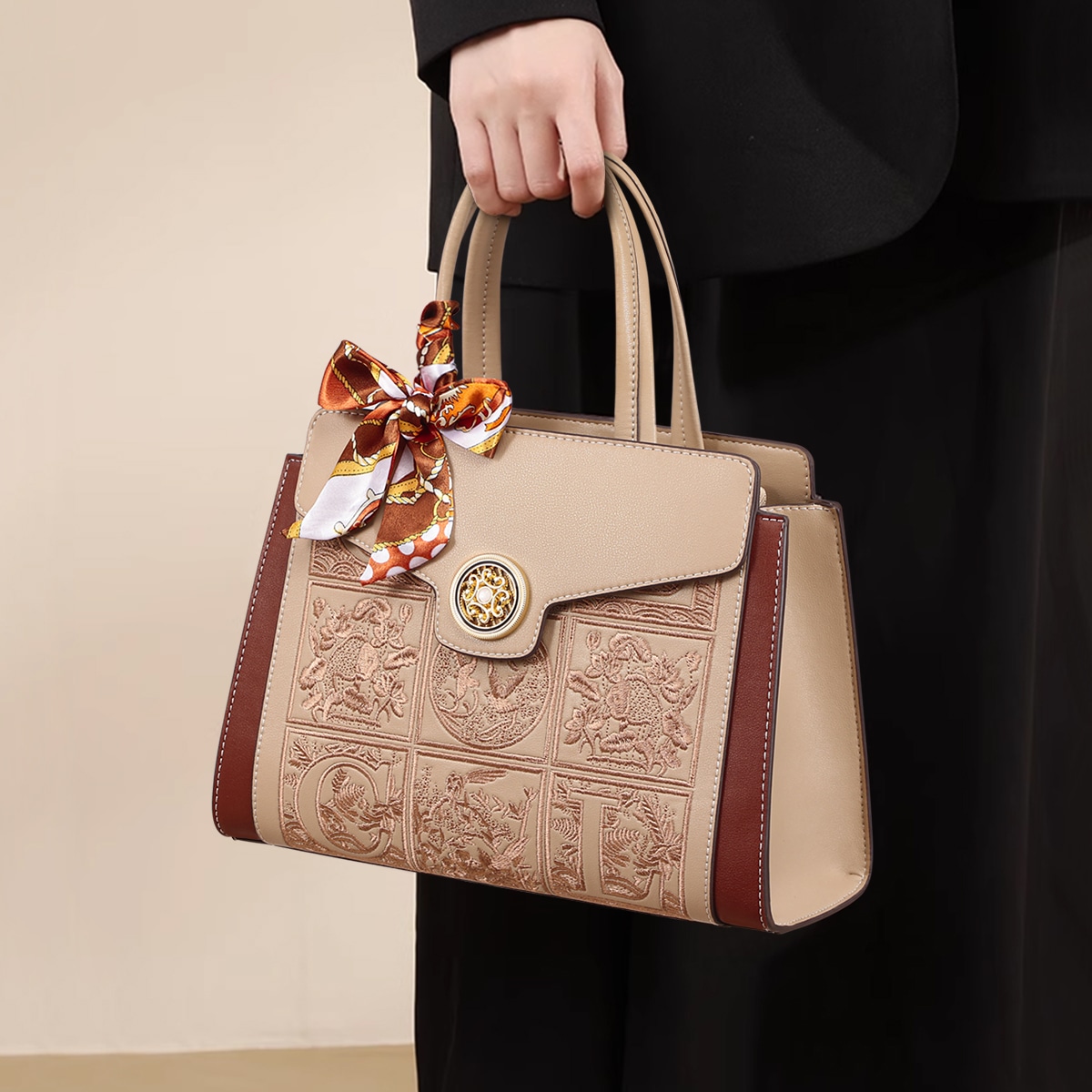 Comely Elegant Embroidered Tote Bag — фото 2