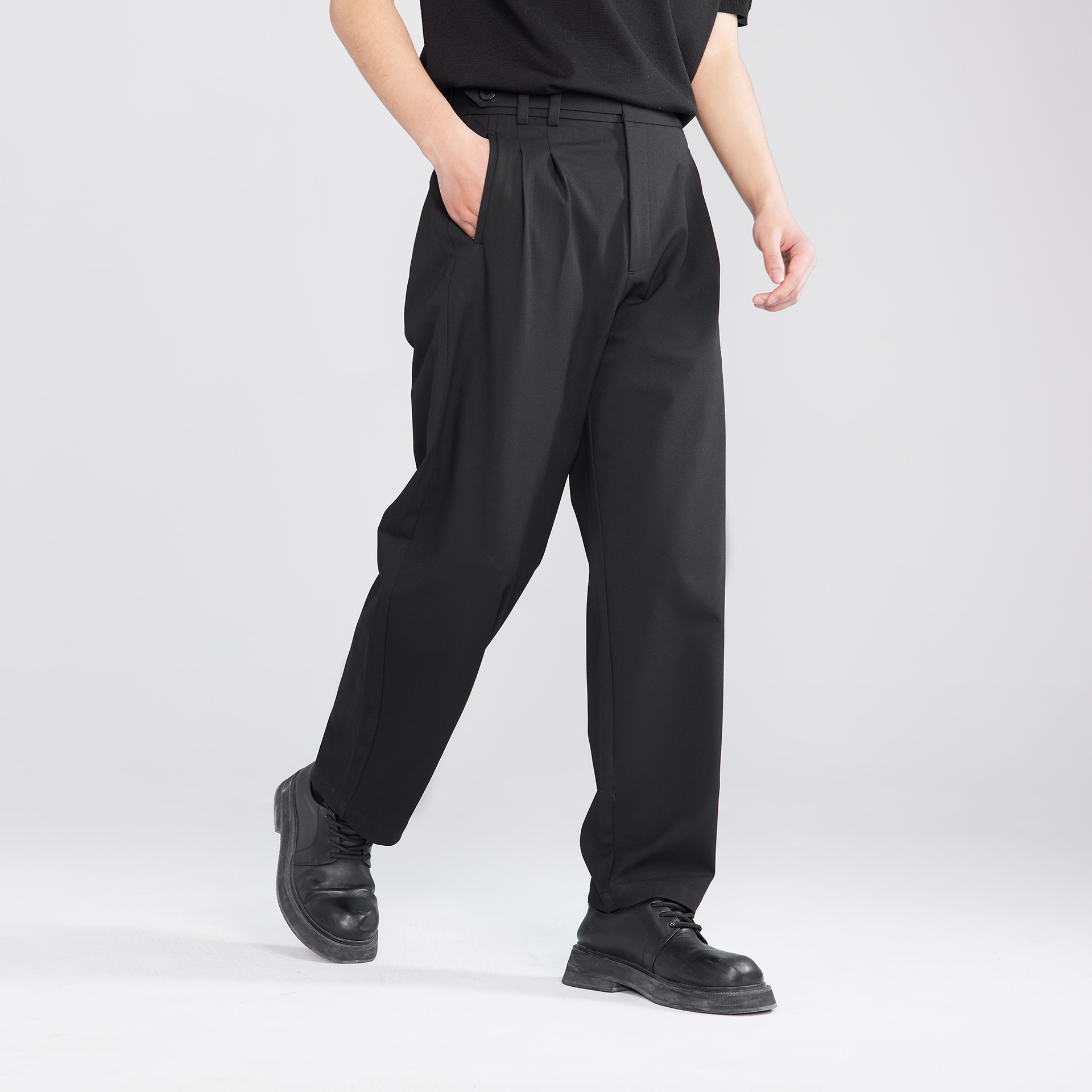 Herbel Pleated Straight Casual Pants Black — фото 4